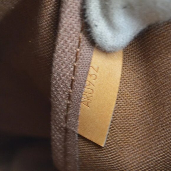 Auth Louis Vuitton SAUMUR 35 MESSENGER SHOULDER BAG MONOGRAM - Picture 7 of 12